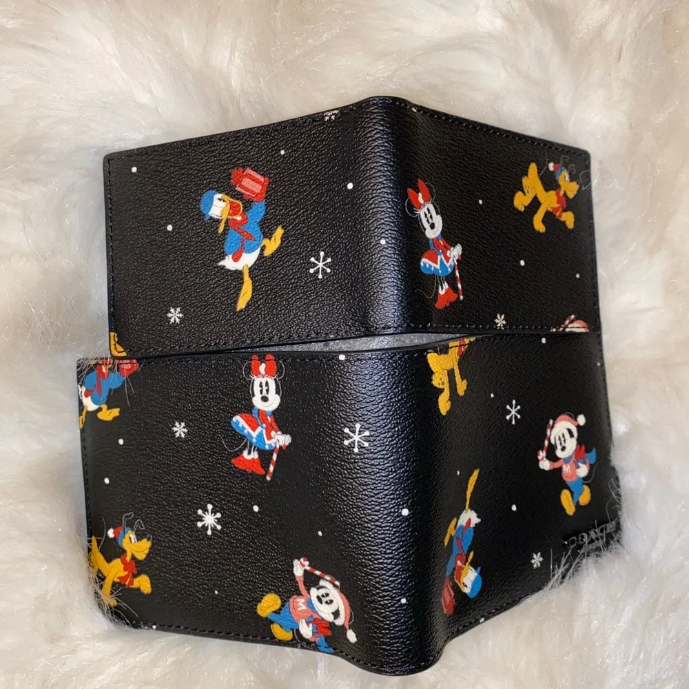 Disney X Coach 3 In 1 Wallet With Holiday Print - Picture 9 of 12